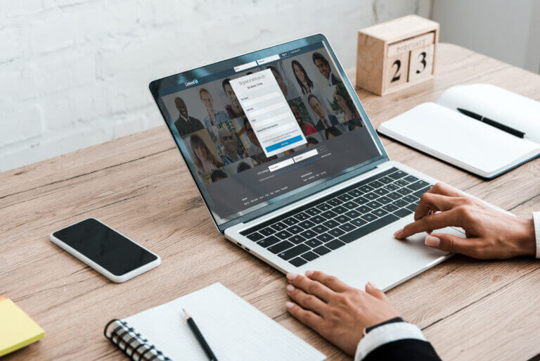 LinkedIn führt Produktsuche ein
